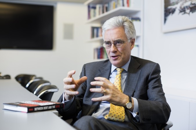 Baron Adair Turner, ordförande för The Institute of New Economic Thinking, fd chef för brittiska finansinspektionen. (Samira Bouaou/Epoch Times)