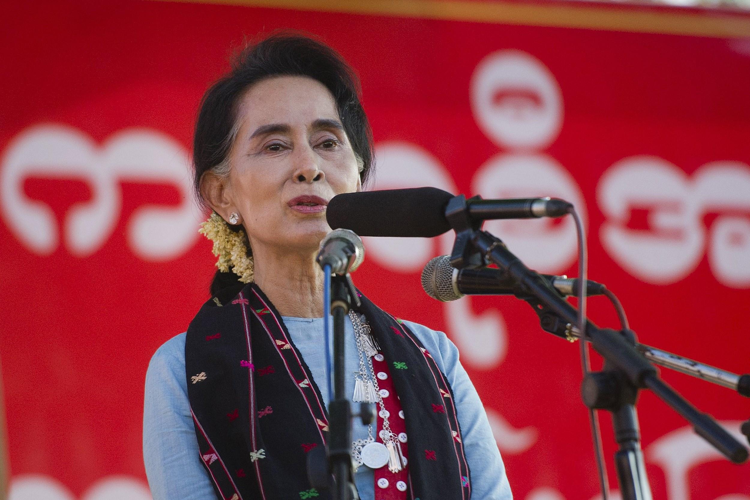 
Ledaren för oppositionspartiet National League for Democracy Aung San Suu Kyi, talar under valkampanjen den 2 november. (Foto: Ye Aung Thu/AFP/Getty Image)