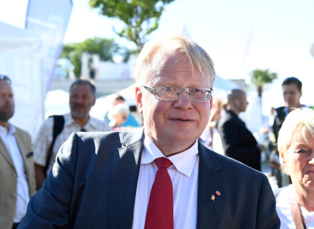 Försvarsminister Peter Hultqvist (S) är tveksam till ett ryskt-svenskt möte. (Foto: Henrik Montgomery/TT)