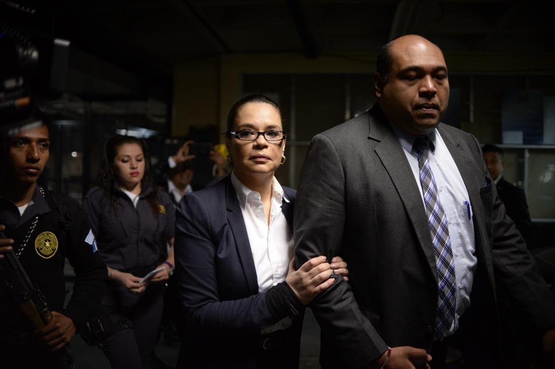 Guatemalas förra vicepresident Roxana Baldetti anländer till domstolen i Guatemala City, 5 juli 2016. Foto: Johan Ordonez/AFP/Getty Images
