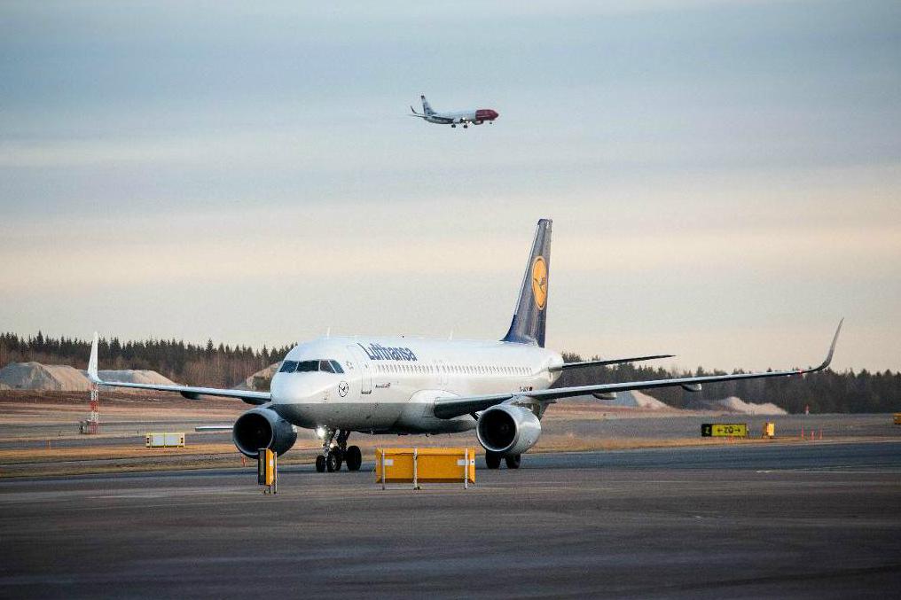 Ett förslag om flygskatt kommer före sommaren. Flygbranschen sågar skatten och varnar för konsekvenserna. Foto: Christine Olsson /TT