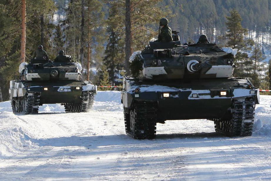 
En stridsvagn gick genom isen under övningen Vintersol i Norrbotten. En person omkom i olyckan. Bilden är taget vid ett tidigare tillfälle under övningen. Foto: Jesper  Sundström /Försvarsmakten/TT                                            
