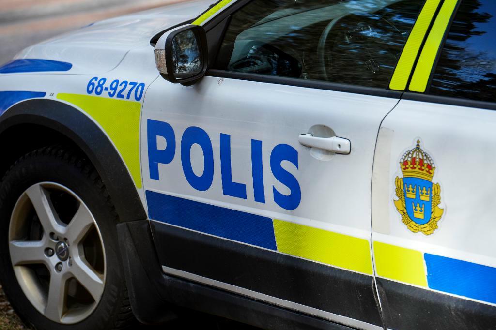 Flera patruller fick rycka ut när ett 20-tal personer började bråka på ett flyktingboende i Gamleby. Arkivbild. Foto: Johan Nilsson/TT