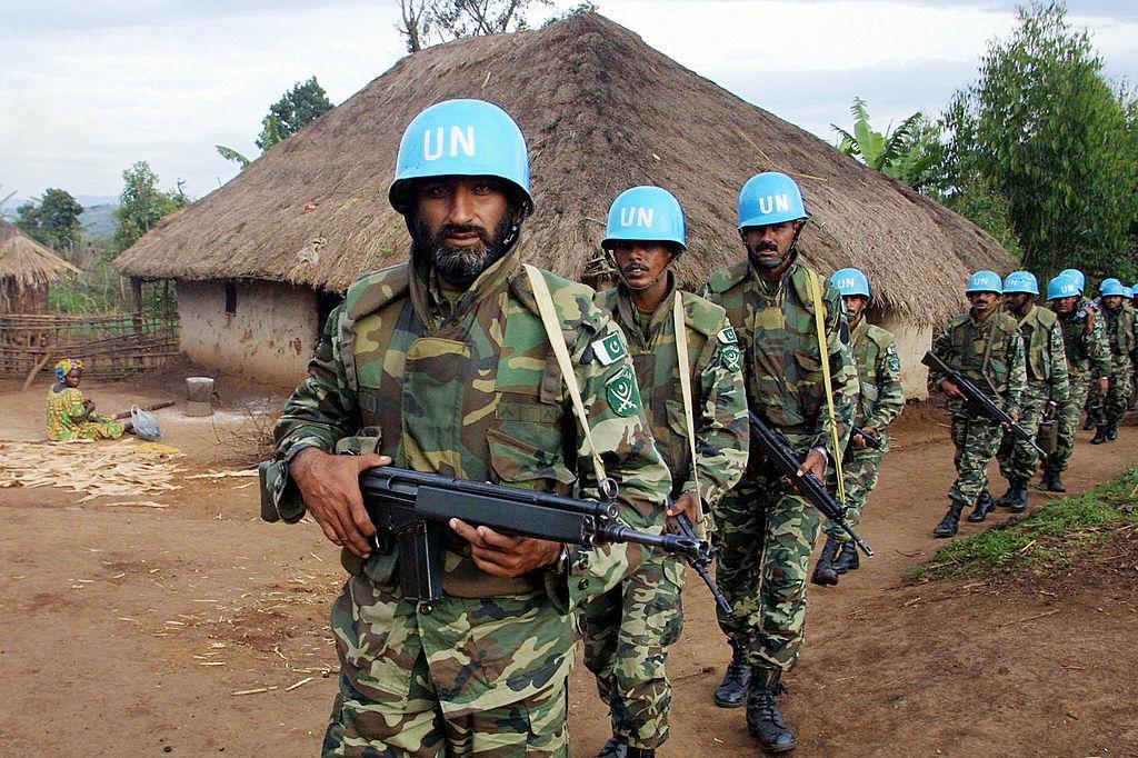 


Läget är instabilt och FN-soldater är illa sedda i Kongo, säger Dag Bohlin på Pingstmissionen i landet. Men den förmodade kidnappningen  är höljd i dunkel. Foto: Simon Maina /AFP/Getty Images-arkivbild                                                                                                                                    