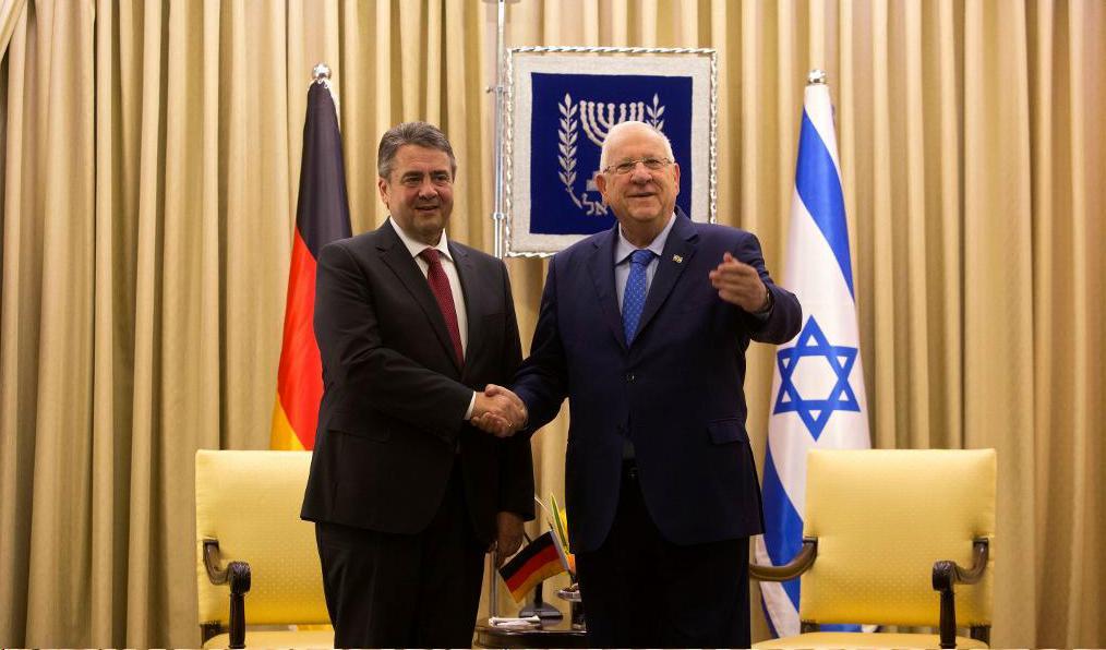 
Sigmar Gabriel fick inte träffa Benjamin Netanyahu i veckan. Men han togs emot av Israels president Reuven Rivlin, till höger i bild.                                            