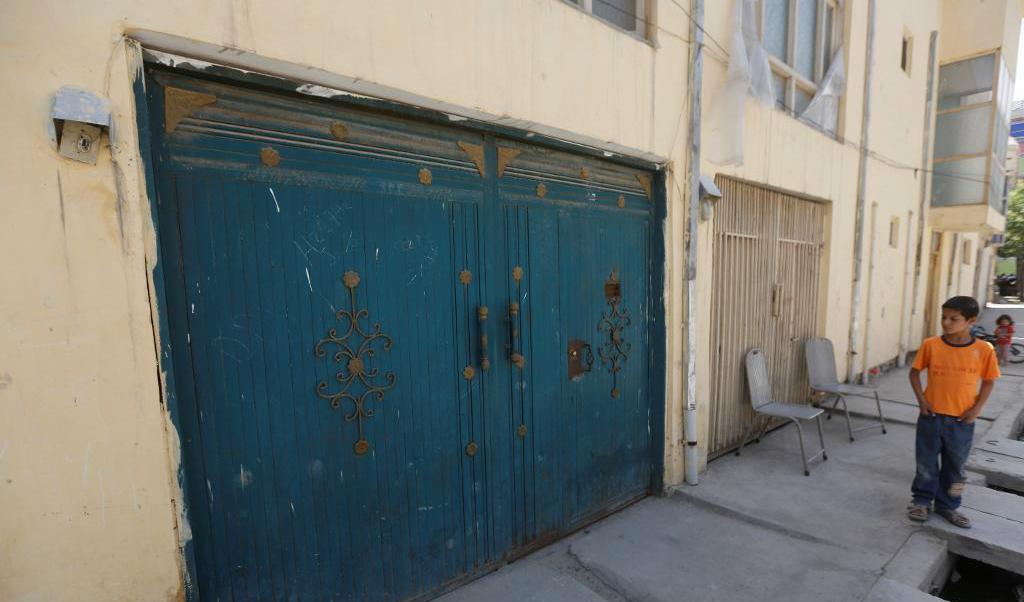 
Det hus i Kabul där beväpnade män slog till i lördags kväll, dödade två personer och kidnappade en finländsk kvinna. Foto: Omar Sobhani/Reuters/TT                                            