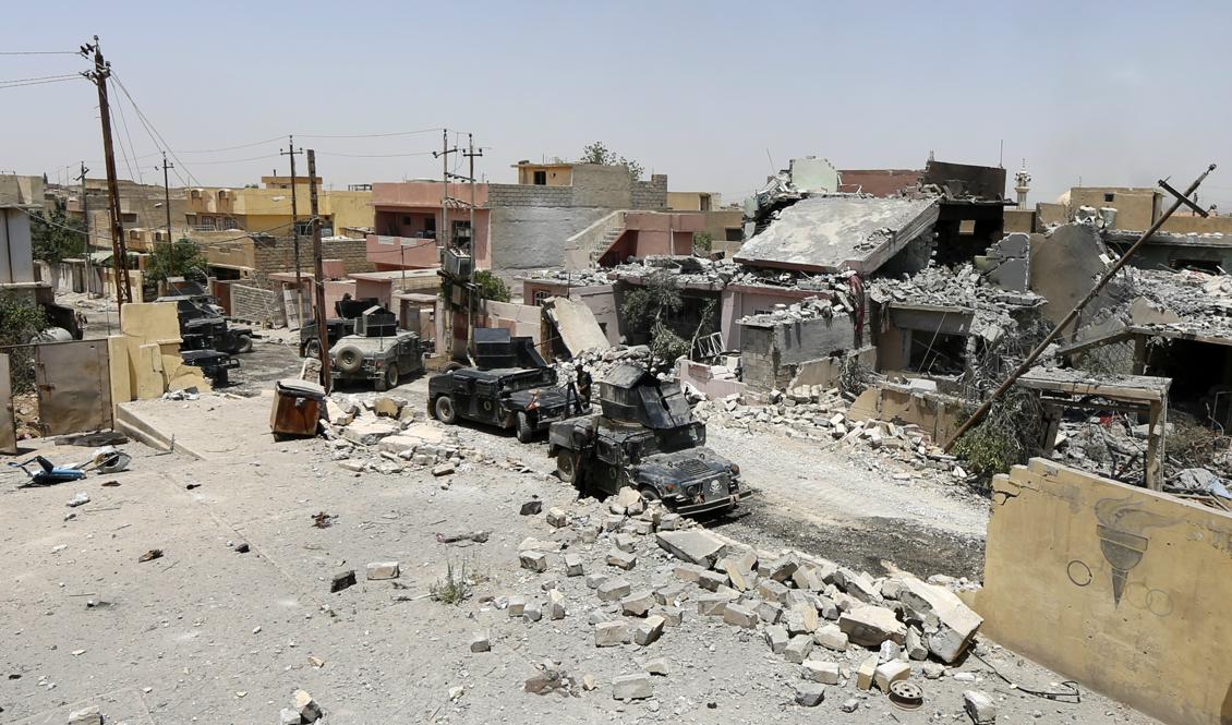 De irakiska styrkorna kämpar hårt mot den islamiska statens extremister som biter sig fast i Mosul. Foto: Karim Sahib/AFP/Getty Images