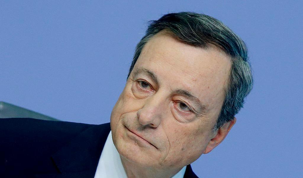 
ECB-chefen Mario Draghis "hökaktiga" uttalande på tisdagen bidrar till fortsatt intresse i euron. Foto: TT-arkivbild                                            
