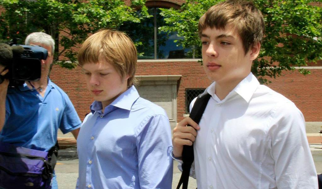 
Tim och Alex Foley var 20 respektive 16 år när deras föräldrar greps av FBI. Foto: Elise Amendola-arkivbild                                            