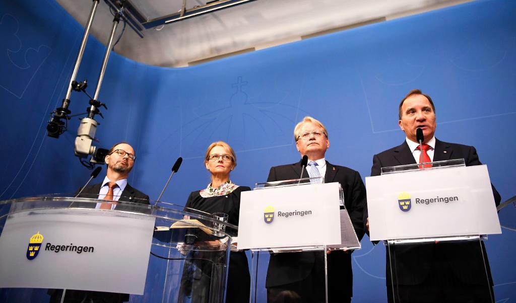 Sveriges regering har ombildats. Statsminister Stefan Löfven (S) berättade om förändringarna på en presskonferens. Foto: TT
