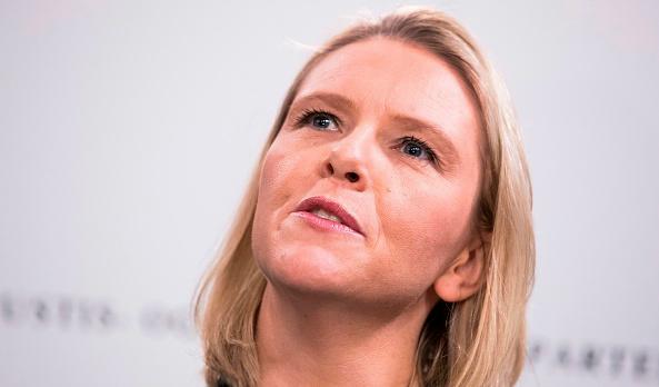 Norges justitieminister Sylvi Listhaug talar vid en presskonferens angående hennes avgång, Oslo den 20 mars 2018. Norges justitieminister meddelade sin avgång inför en potentiell regeringskris i samband med att hon postat ett kontroversiellt Facebook-inlägg. Foto: Hakon Mosvold Larsen/AFP/Getty Images