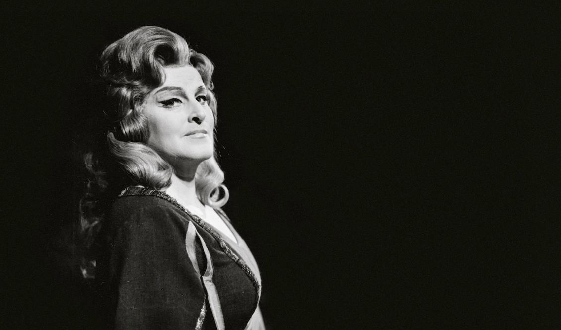 Birgit Nilsson i en av sina paradroller - Isolde - på Kungliga Operans scen 29 december 1966 när Göran Genteles uppsättning av Tristan och Isolde hade premiär. Foto: Enar Merkel Rydberg