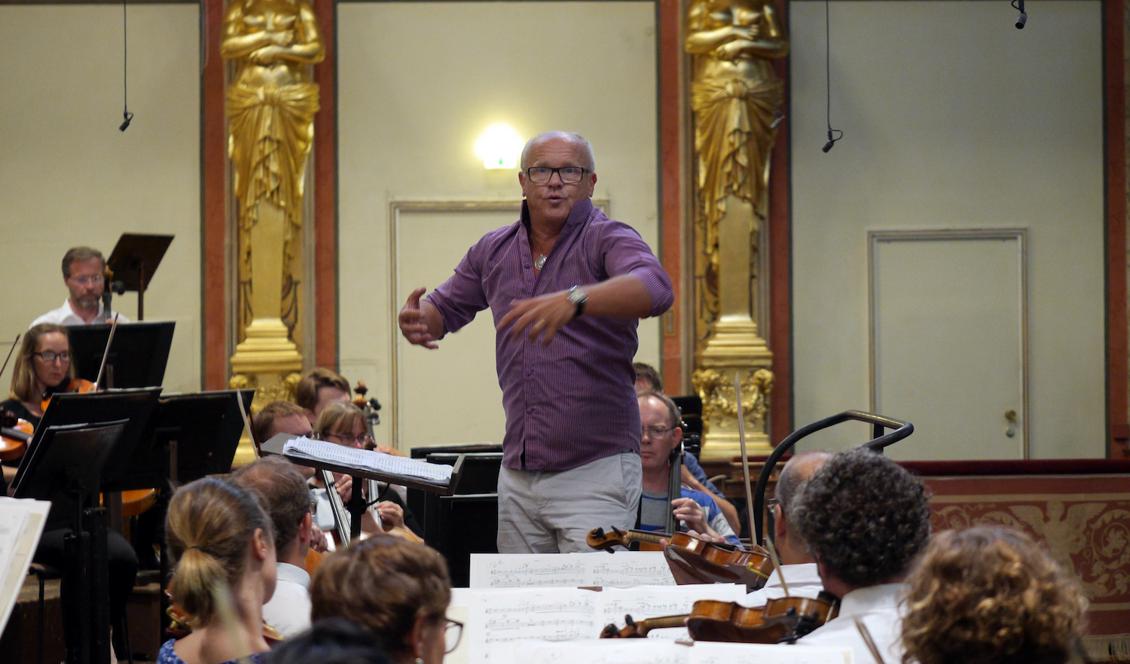 Christian Lindberg dirigerade mästerligt i Musikverein, skriver bloggen Klassik begeistert. Bild från akustikrepetitionen i Musikverein. Foto: SON