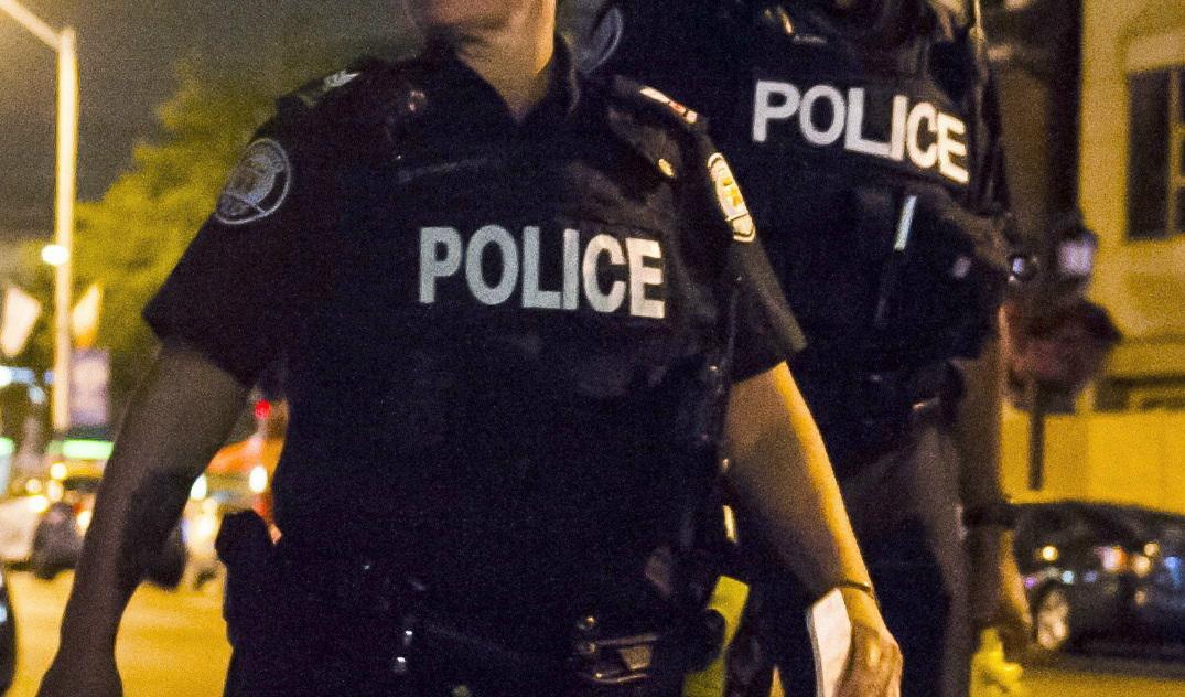 
Fyra personer, varav två poliser, har skjutits ihjäl i Fredericton, östra Kanada. Foto: Christopher Katsarov/TT-arkivbild                                            
