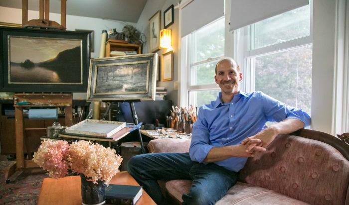 Konstnären, filmskaparen och läraren Thomas Kegler berättar om sitt liv och arbete i sin ateljé i East Aurora, New York, onden 17 augusti 2018 Foto: Milene Fernandez/The Epoch Times