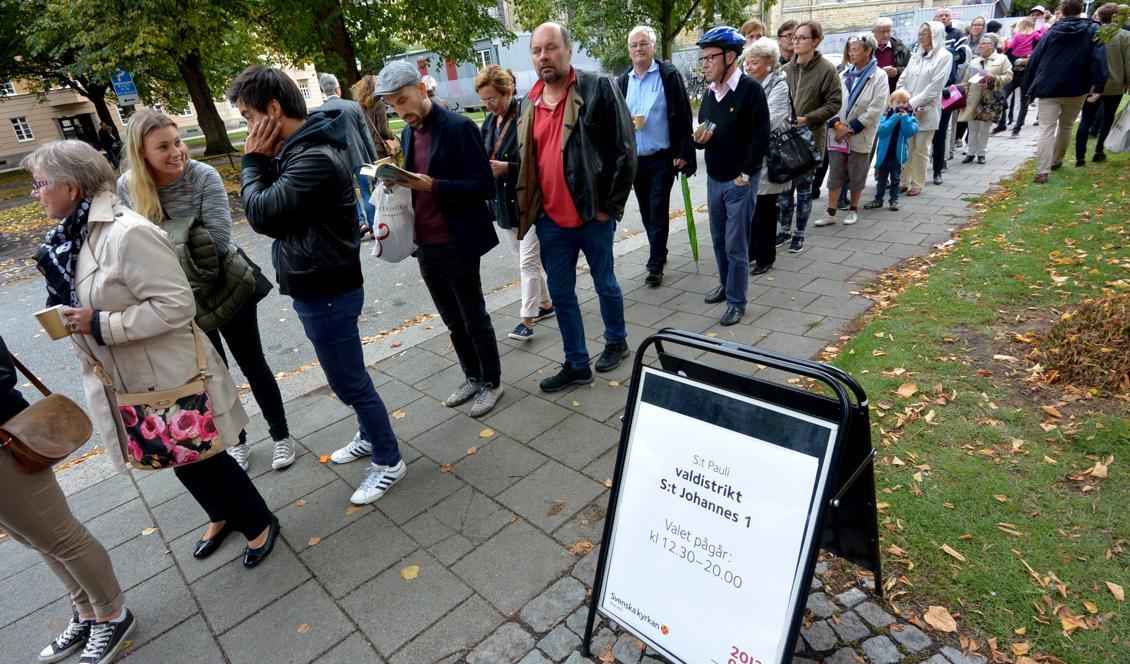 
Valdeltagandet blev högre än förra valet. På flera håll ringlade köerna långa. Foto: Johan Nilsson/TT                                            