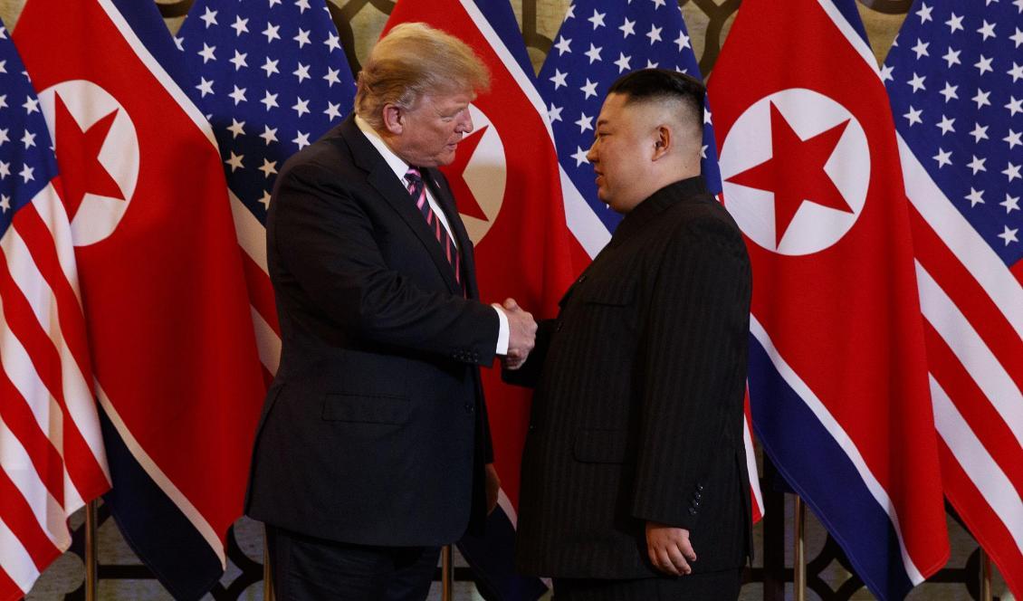 Trump och Kim möts i Hanoi. Foto: Evan Vucci/AP/TT