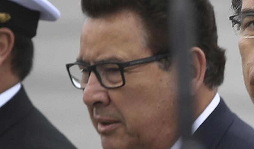 Perus försvarsminister José Huerta. Foto: Martin Mejia/AP/TT-arkivbild