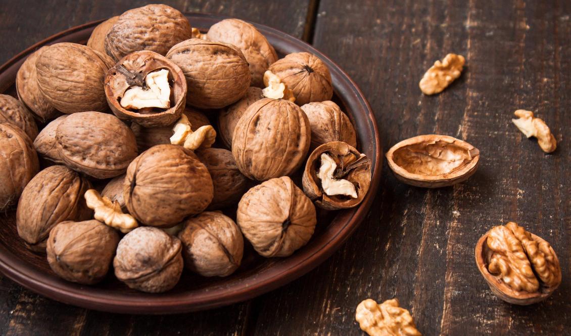 Tullarna omfattar bland annat valnötter. Foto: Julia Holovtjenko/Adobe/TT-genrebild.