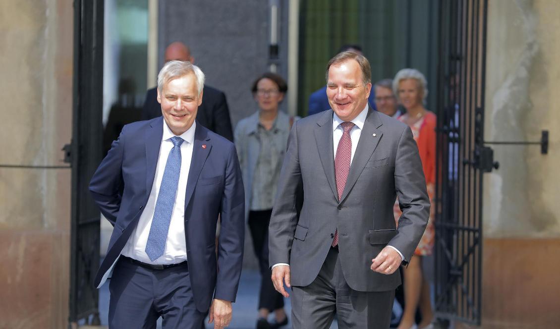Finlands statsminister Antti Rinne och statsminister Stefan Löfven vid ett möte i somras. Foto: Sören Andersson/TT-arkivbild