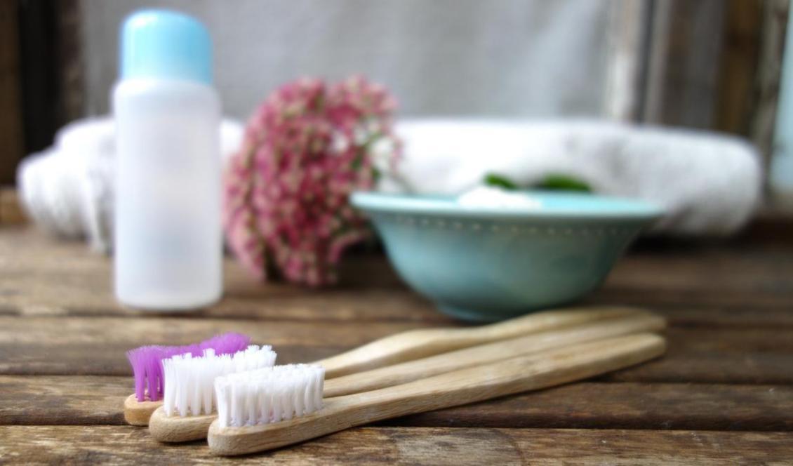 Med några få enkla ingredienser gör man en egen, naturlig tandkräm. Foto: Eva Sagerfors/Epoch Times
