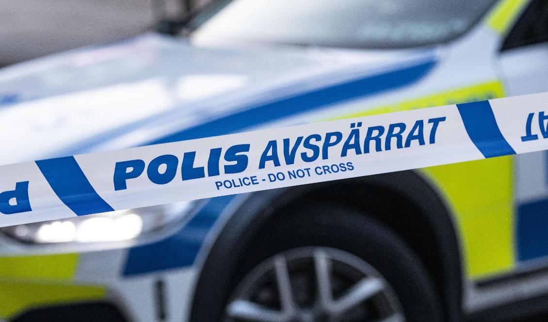 Polisen larmades på förmiddagen till en lägenhet i Västerviks kommun efter larm om skottlossning. Foto: Johan Nilsson/TT-arkivbild