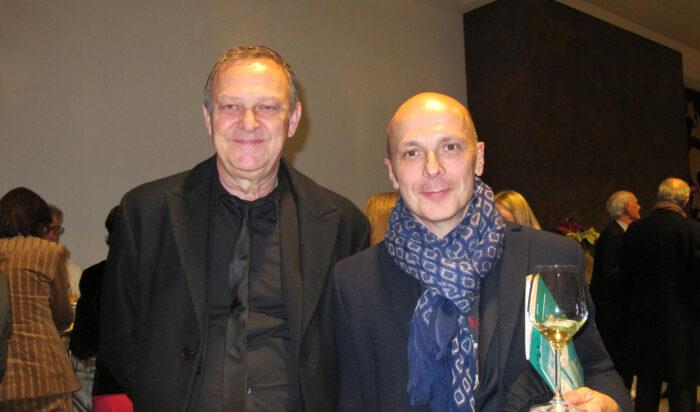 Davide Bombana (till höger) besökte Shen Yun Performing Arts premiärföreställning på Teatro del Maggio Musicale Fiorentino, den 27 december 2019. Foto: The Epoch Times.