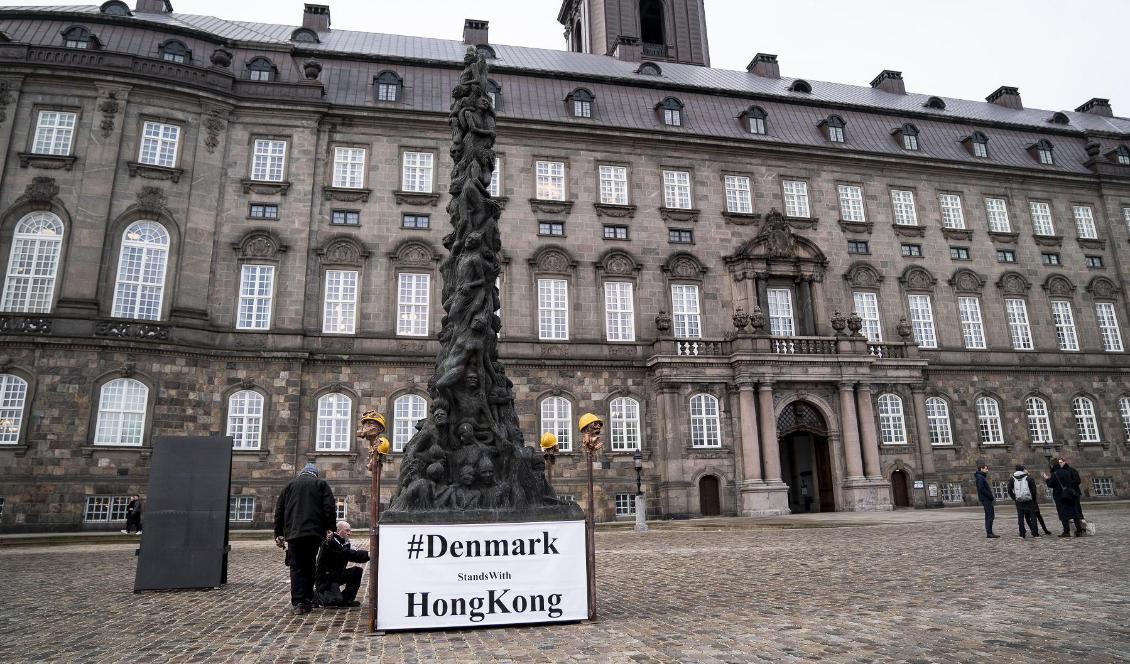 Kinas ambassad försökte få bort Jens Galschiøts skulptur. Foto: Lisdelotte Sabroe/Ritzau/TT