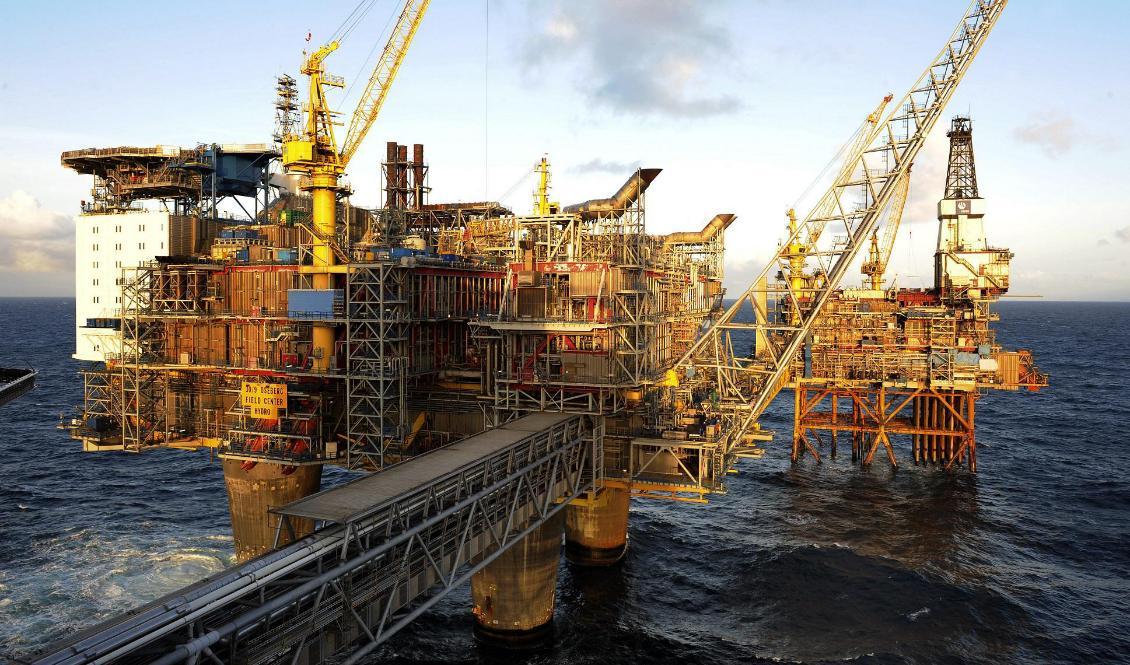 Investeringarna i norska olje- och gasprojekt kan som ett resultat coronakrisen rasa med 25–40 procent på tre år, befarar prognosmakare. Foto: Marit Hommedal NTB/Scanpix/TT-arkivbild
