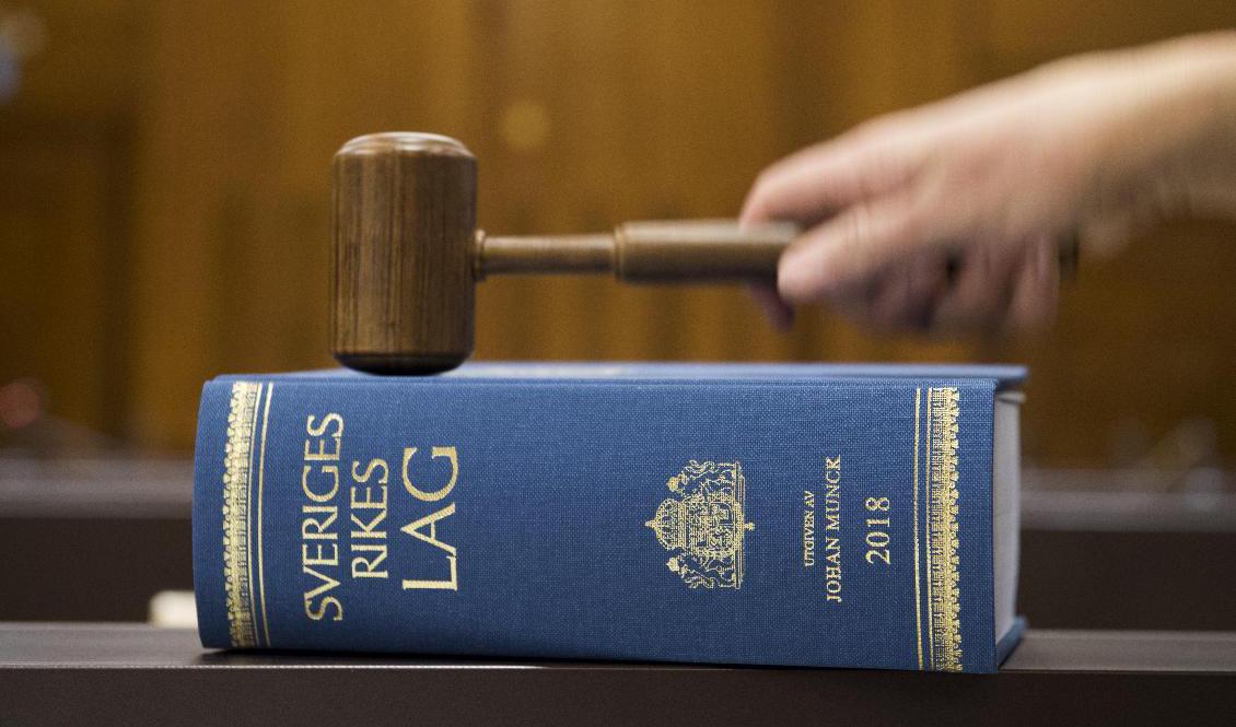 Obetalda böter ska oftare än i dag kunna omvandlas till fängelsestraff. Foto: Henrik Montgomery/TT-arkivbild