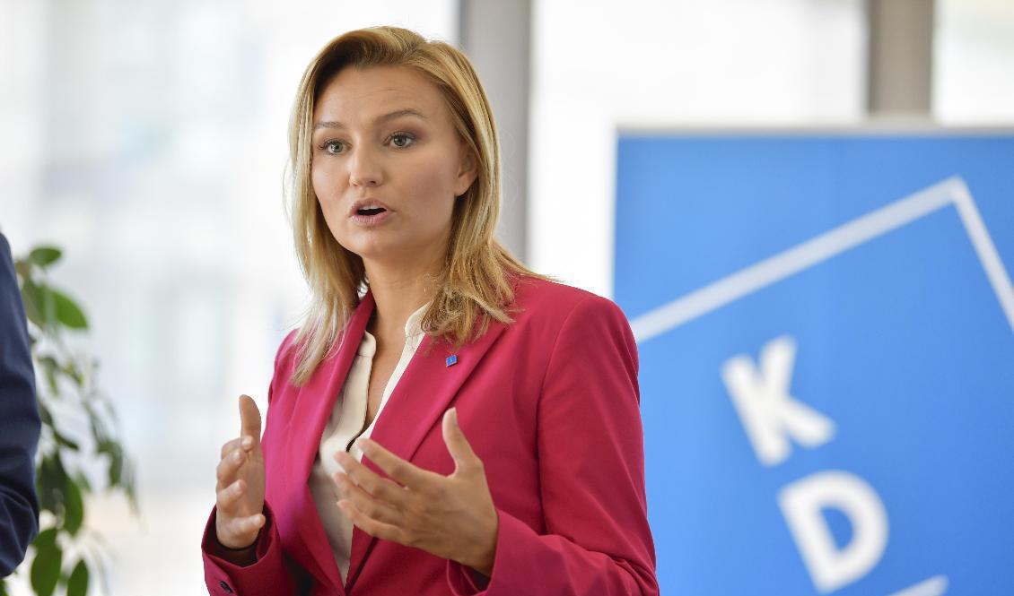 Kristdemokraternas partiledare Ebba Busch (KD) höll sommartal på Clarion Sign Hotel i Stockholm. Foto: Anders Wiklund/TT
