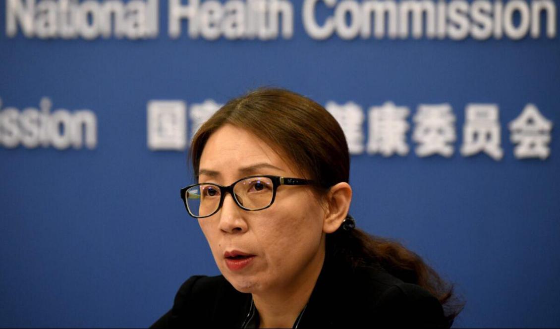 Jiao Yahui, vice chef för avdelningen för medicinsk administration och övervakning vid Kinas nationella hälsokommission talar vid en presskonferens i Peking den 28 januari 2020. Foto: Noel Celis, AFP, Getty Images