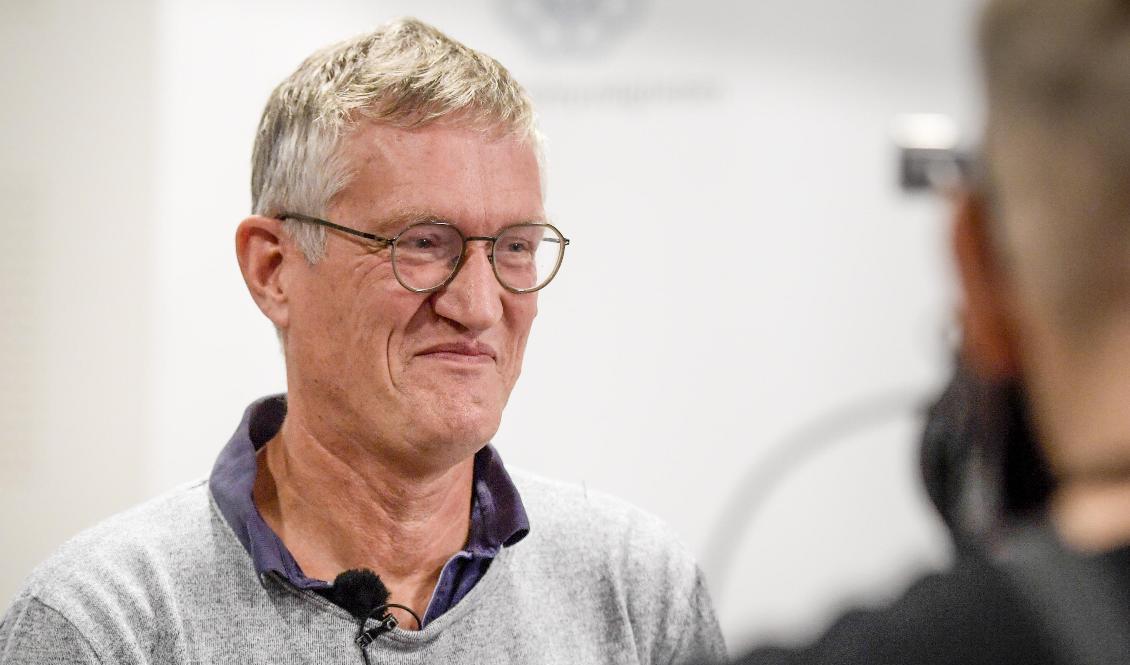 Enligt statsepidemiolog Anders Tegnell har Folkhälsomyndigheten avvaktat med att införa nya råd på grund av den något ökade smittspridningen de senaste veckorna. Arkivbild. Foto: Amir Nabizadeh/TT