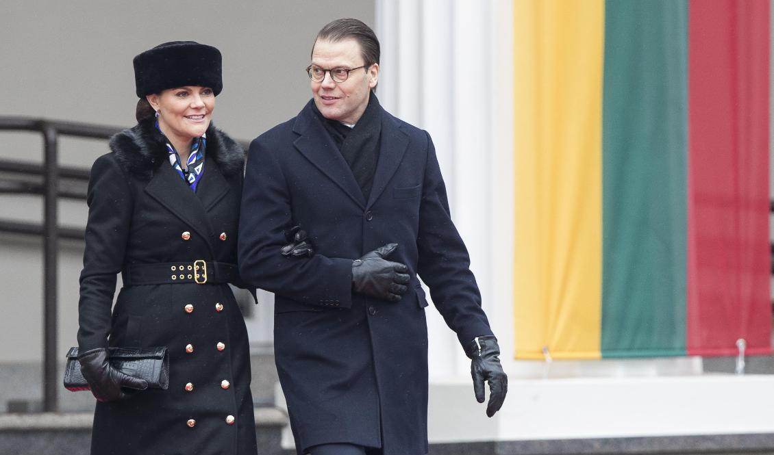 Kronprinsessparet på besök i Litauens huvudstad Vilnius. Arkivbild från 2018. Foto: Mindaugas Kulbis