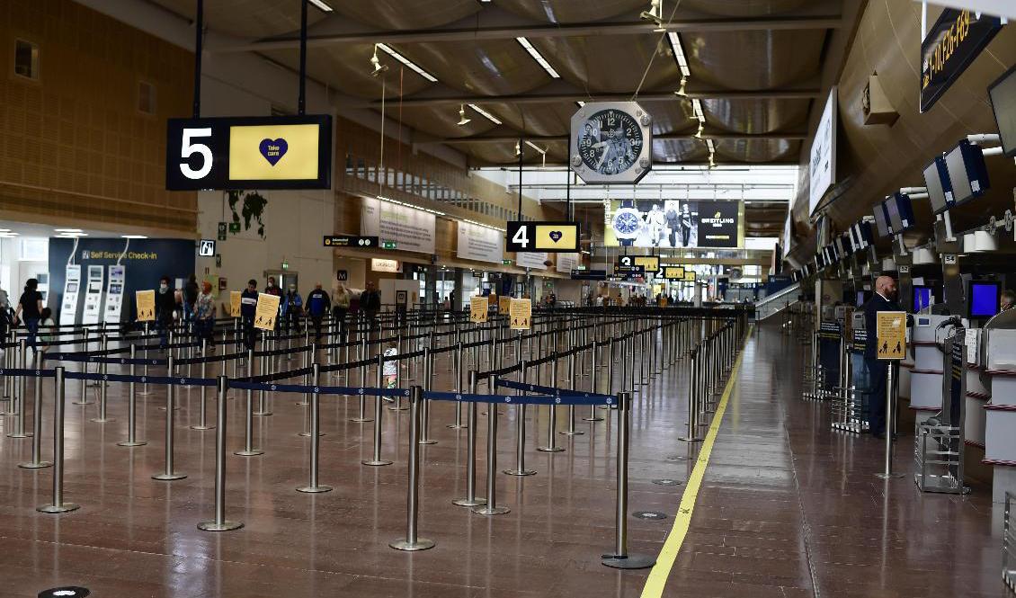 En kvinna som anslutit sig till terrorgruppen IS har gripits på Arlanda. Arkivbild. Foto: Stina Stjernkvist/TT