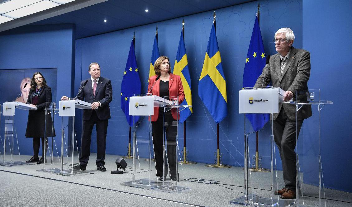 På en pressträff den 18 december meddelades det att bibliotek skulle stänga, något regeringen och Folkhälsomyndigheten saknade laglig grund att göra. Arkivbild. Foto: Jessica Gow/TT