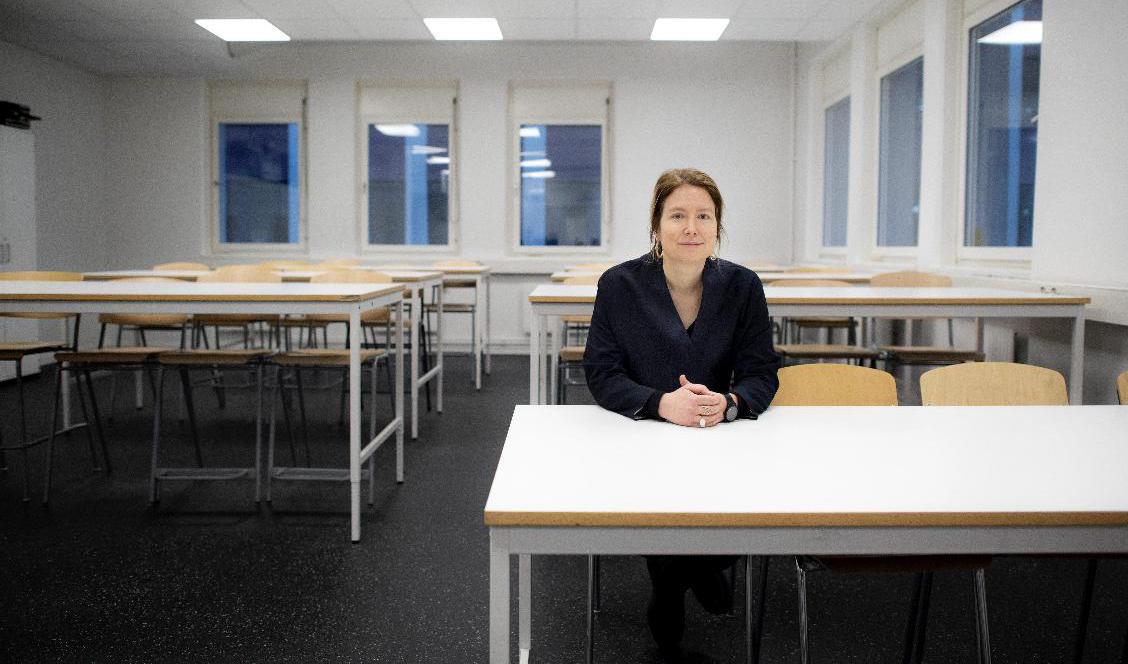 "Vi har tvingats testa saker som haft positiv effekt, jag hoppas vi tar med oss det in i framtiden", säger Lotten Nimar, rektor på Klara Teoretiska Gymnasium Stockholm Södra. Foto: Pontus Lundahl/TT
