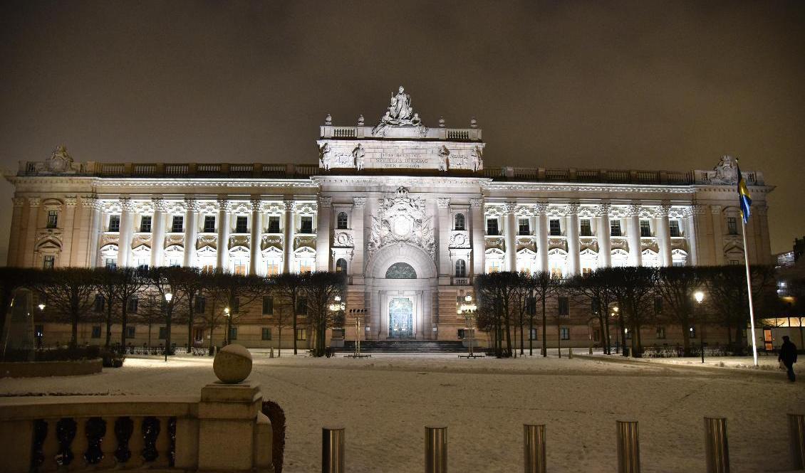 De 349 ledamöterna i riksdagen har fått påökt med 1|500 kronor i månaden, till 69|900 kronor, från årsskiftet. Arkivbild. Foto: Lars Schröder/TT