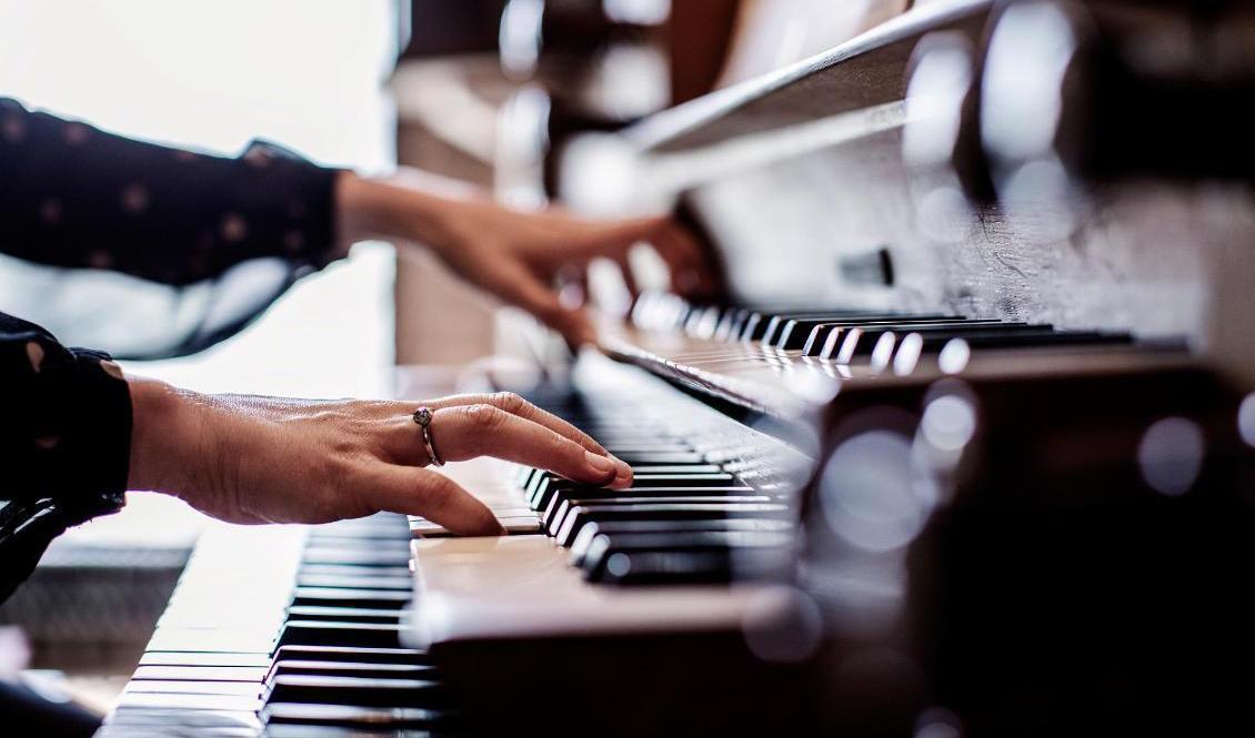 Genom Projektet Organister i framkant hoppas Svenska kyrkan att kunna rekrytera 700 nya organister de närmaste tio åren. Pressbild. Foto: Alex Giacomini/Ikon