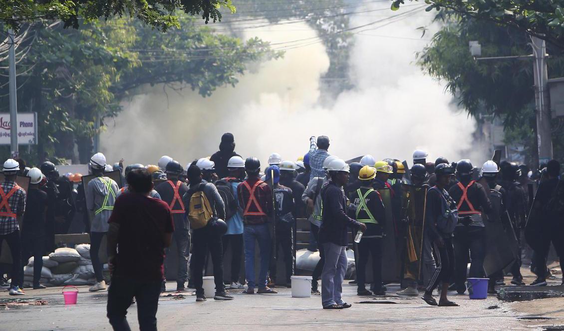 Protesterna i Myanmar fortsätter. Foto: AP/TT