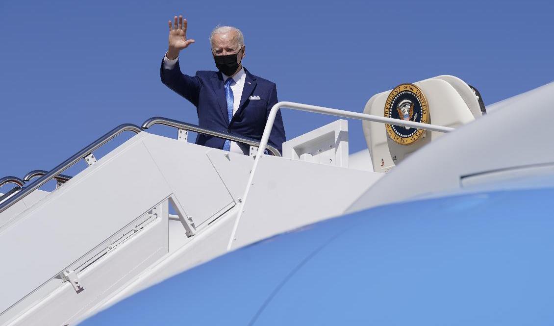 President Joe Biden vid Air Force One. Foto: Patrick Semansky/AP/TT