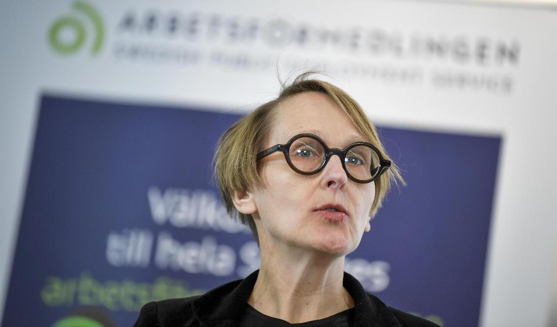 Arbetsförmedlingens analyschef Annika Sundén ser långtidsarbetslösheten stiga kraftigt. Arkivbild. Foto: Pontus Lundahl/TT