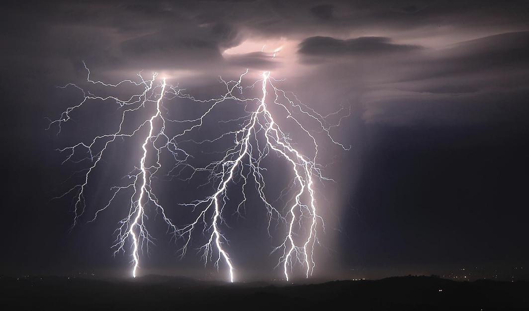 Det kan bli kraftig åska under lördagen. Arkivbild. Foto: Kent Porter