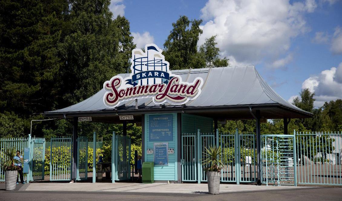 Den tioårige pojke som på torsdagen föll ur en karusell på Skara sommarland är svårt skadad. Arkivbild. Foto: Adam Ihse/TT