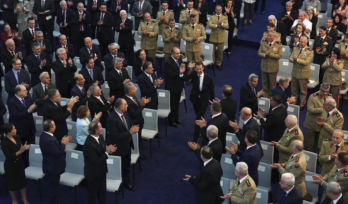 Syriens president Bashar al-Assad svärs in för fjärde gången. Foto: Bild från regimens Facebook.