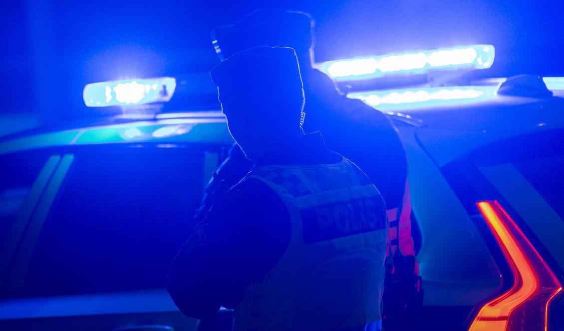 Två personer har skottskadats i Hjulsta i Stockholm. Foto: Johan Nilsson/TT