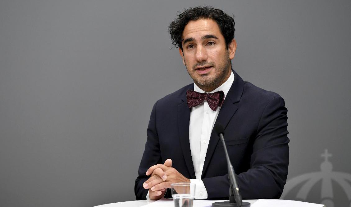 Socialförsäkringsminister Ardalan Shekarabi (S) presenterar förslag om trygghetspension och höjt bostadstillägg för pensionärer. Arkivbild. Foto: Henrik Montgomery/TT