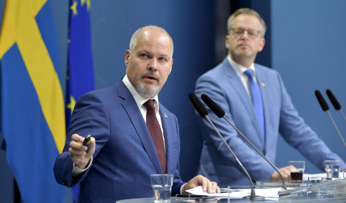 Justitieminister Morgan Johansson (S) och inrikesminister Mikael Damberg (S). Foto: Anders Wiklund/TT