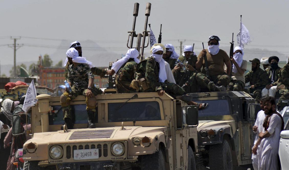 IS och talibanernas beväpning är ett tecken på västmakternas naivitet. Foto: Javed Tanveer / Getty Images