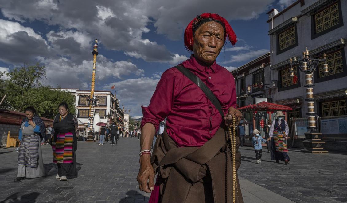


Tibetaner i Lhasa den 1 juni 2021. Foto: Kevin Frayer/Getty Images                                                                                                                                    